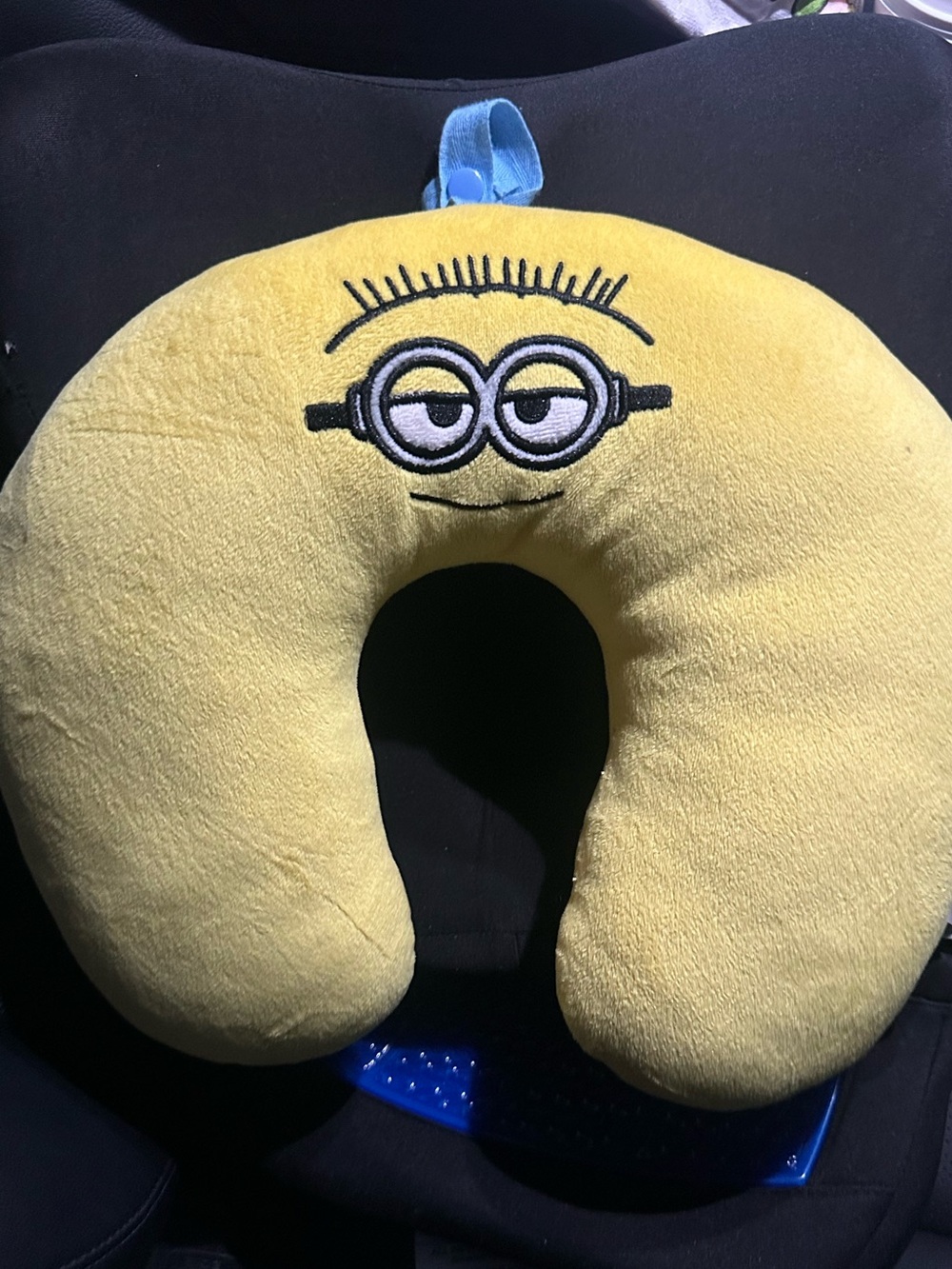 Minions Stuart Embroidered U-Shaped Travel Neck Pillow NWOT